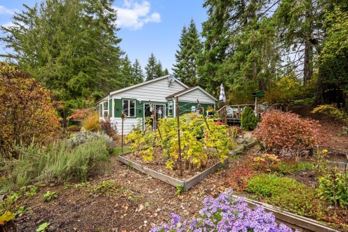 3296 Denman Rd, Denman Island, BC 