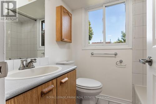 35 Fernbank Place, Whitby (Pringle Creek), ON - Indoor Photo Showing Bathroom