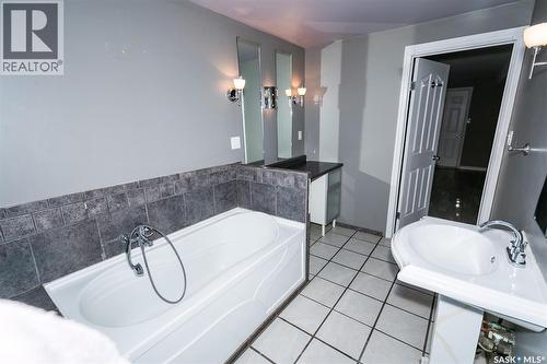 313 Yukon Avenue, Kerrobert, SK - Indoor Photo Showing Bathroom