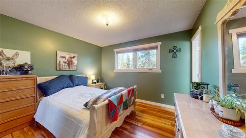 3600 53Rd Street, Cranbrook, BC - Indoor Photo Showing Bedroom