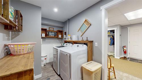 3600 53Rd Street, Cranbrook, BC - Indoor Photo Showing Laundry Room