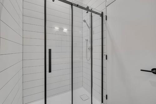 508-1220 Pacific Avenue, Kelowna, BC - Indoor Photo Showing Bathroom