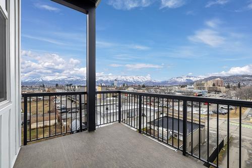508-1220 Pacific Avenue, Kelowna, BC - Outdoor With Balcony With View With Exterior