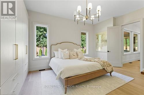 141 Parkside Drive, Brantford, ON - Indoor Photo Showing Bedroom