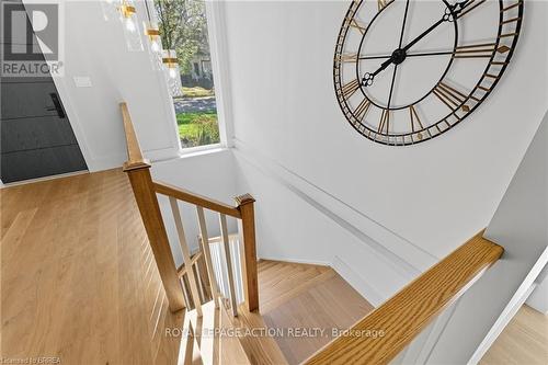 141 Parkside Drive, Brantford, ON - Indoor Photo Showing Other Room