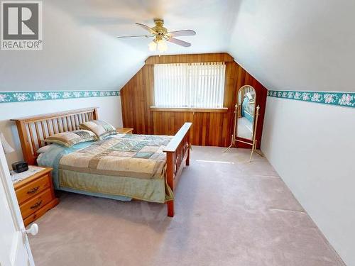 5438 Laburnum Ave, Powell River, BC - Indoor Photo Showing Bedroom