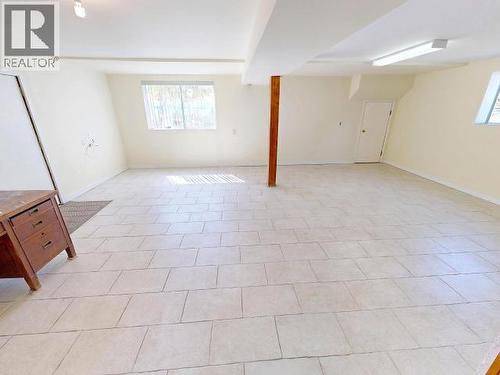 5438 Laburnum Ave, Powell River, BC - Indoor Photo Showing Other Room