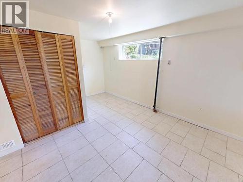 5438 Laburnum Ave, Powell River, BC - Indoor Photo Showing Other Room