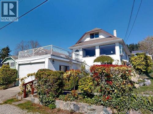 5438 Laburnum Ave, Powell River, BC - Outdoor