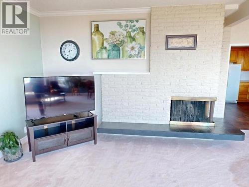 5438 Laburnum Ave, Powell River, BC - Indoor Photo Showing Other Room