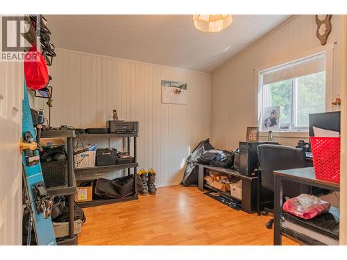 2396 Nault Road, Castlegar, BC - Indoor