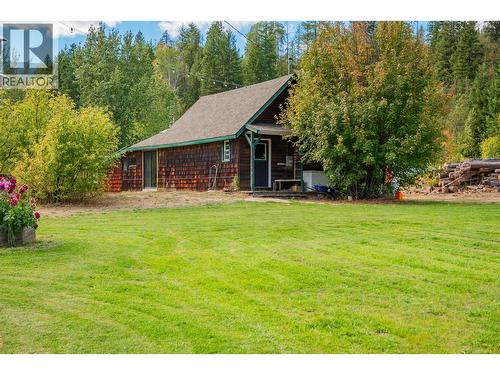 2396 Nault Road, Castlegar, BC - Outdoor