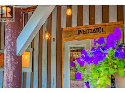 2396 Nault Road, Castlegar, BC -  Photo Showing Other Room