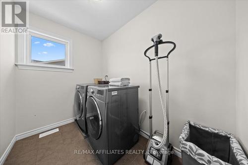 308 Equine Way, Ottawa, ON - Indoor Photo Showing Laundry Room