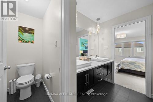 308 Equine Way, Ottawa, ON - Indoor Photo Showing Bathroom