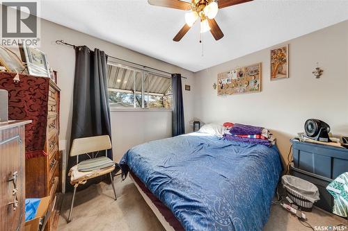 309 / 311 Y Avenue S, Saskatoon, SK - Indoor Photo Showing Bedroom