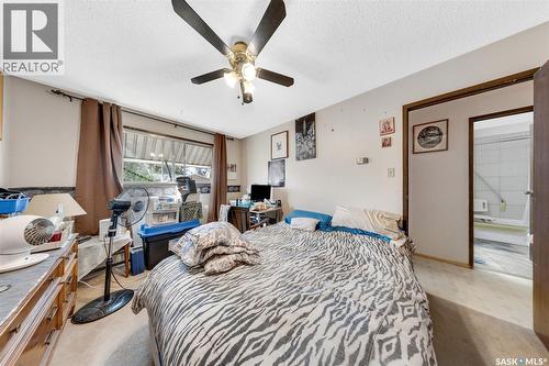 309 / 311 Y Avenue S, Saskatoon, SK - Indoor Photo Showing Bedroom