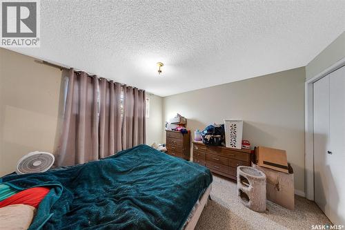 309 / 311 Y Avenue S, Saskatoon, SK - Indoor Photo Showing Bedroom