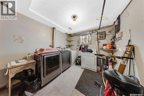 309 / 311 Y Avenue S, Saskatoon, SK - Indoor Photo Showing Laundry Room