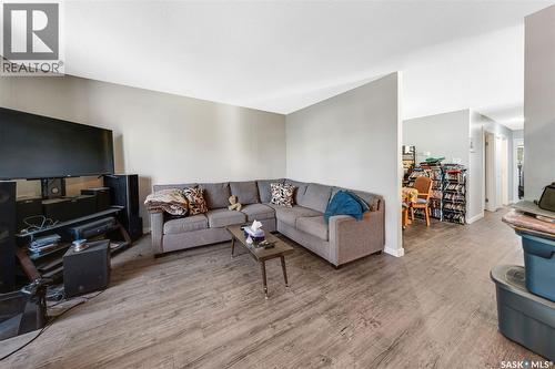 309 / 311 Y Avenue S, Saskatoon, SK - Indoor Photo Showing Living Room