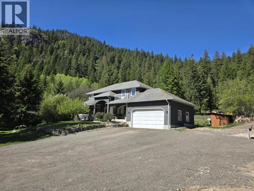 5407 ALLENDALE Crescent  Castlegar, BC V1N 4V8