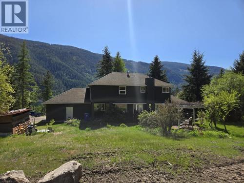 5407 Allendale Crescent, Castlegar, BC - Outdoor