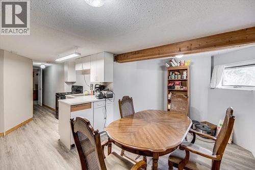 5407 Allendale Crescent, Castlegar, BC - Indoor Photo Showing Dining Room