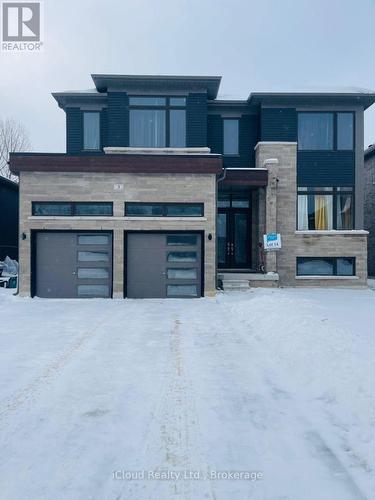 3 BEATRICE DRIVE  Wasaga Beach, ON L9Z 0L3