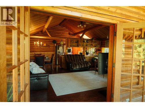 4061 Torry Road, Eagle Bay, BC - 