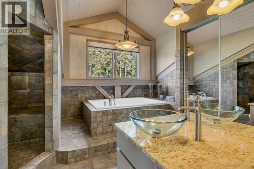 5705 Upper Booth N Road, Kelowna, BC - Indoor Photo Showing Bathroom
