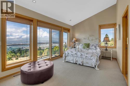 5705 Upper Booth N Road, Kelowna, BC - Indoor Photo Showing Bedroom