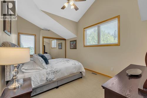 5705 Upper Booth N Road, Kelowna, BC - Indoor Photo Showing Bedroom