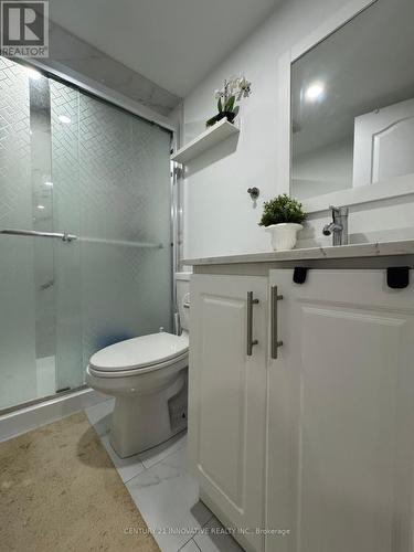 735 Parkview Crescent, Cambridge, ON - Indoor Photo Showing Bathroom