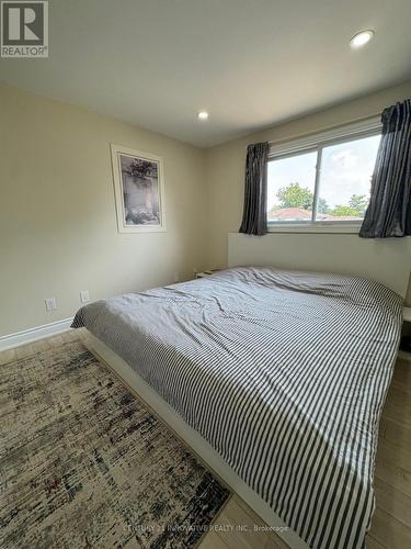 735 Parkview Crescent, Cambridge, ON - Indoor Photo Showing Bedroom