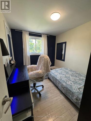 735 Parkview Crescent, Cambridge, ON - Indoor Photo Showing Bedroom