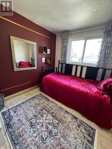 735 Parkview Crescent, Cambridge, ON - Indoor Photo Showing Bedroom