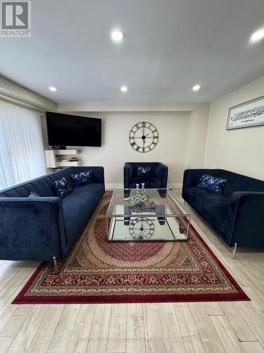 735 Parkview Crescent, Cambridge, ON - Indoor Photo Showing Other Room