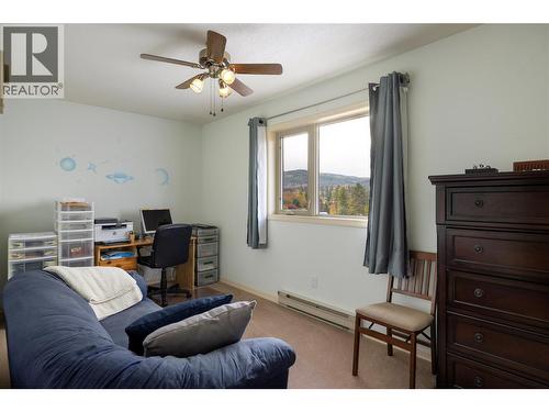 5432 Rochdell Road, Coldstream, BC - Indoor Photo Showing Other Room
