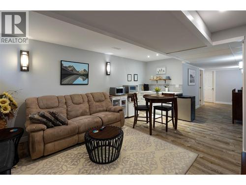 5432 Rochdell Road, Coldstream, BC - Indoor Photo Showing Living Room