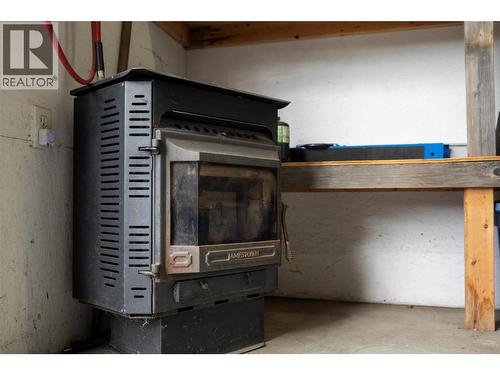 5432 Rochdell Road, Coldstream, BC - Indoor