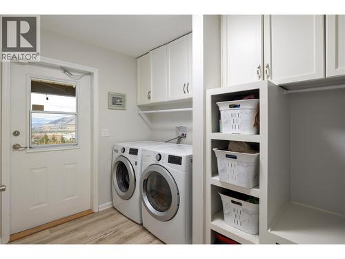 5432 Rochdell Road, Coldstream, BC - Indoor Photo Showing Laundry Room