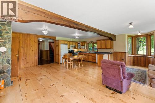 209 Lardeau River Road, Lardeau, BC - Indoor Photo Showing Other Room