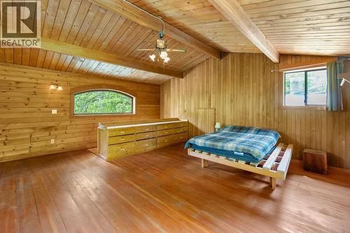209 Lardeau River Road, Lardeau, BC - Indoor
