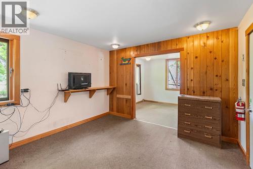 209 Lardeau River Road, Lardeau, BC - Indoor
