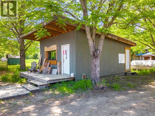 209 Lardeau River Road, Lardeau, BC - Outdoor