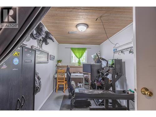 Study/den area in basement - 2401 40 Avenue, Vernon, BC - Indoor Photo Showing Other Room