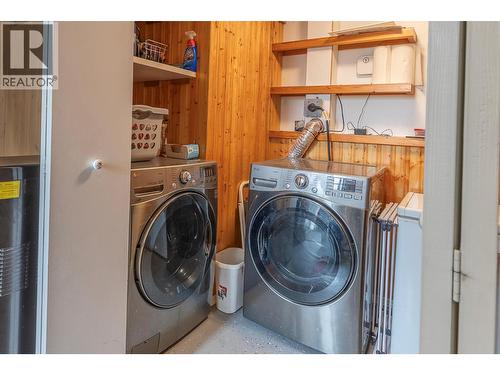 2401 40 Avenue, Vernon, BC - Indoor Photo Showing Laundry Room