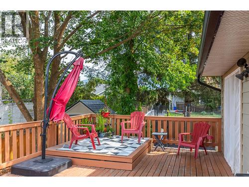 Spacious deck - 2401 40 Avenue, Vernon, BC - Outdoor With Deck Patio Veranda