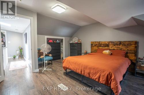165 Emerald Street N, Hamilton, ON - Indoor Photo Showing Bedroom