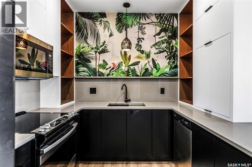 1105 1867 Hamilton Street, Regina, SK - Indoor Photo Showing Kitchen